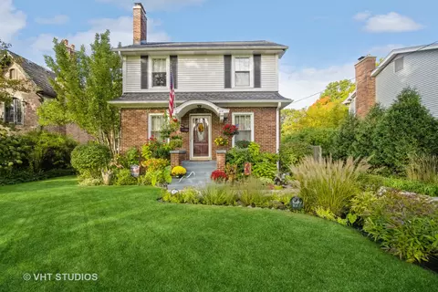 212 Sunset Ave, Glen Ellyn, IL 60137