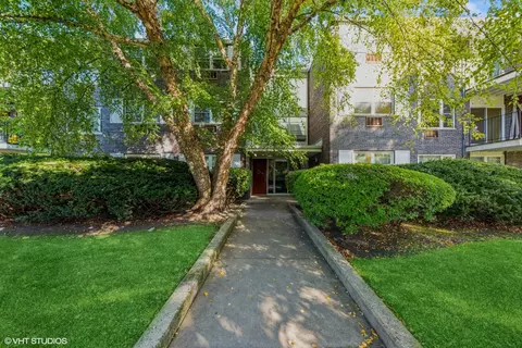 8710 Skokie Blvd #3A, Skokie, IL 60077