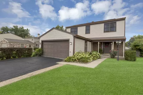932 Saginaw Ct, Carol Stream, IL 60188