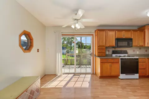 9325 Willow Ln, Mokena, IL 60448 photo 5