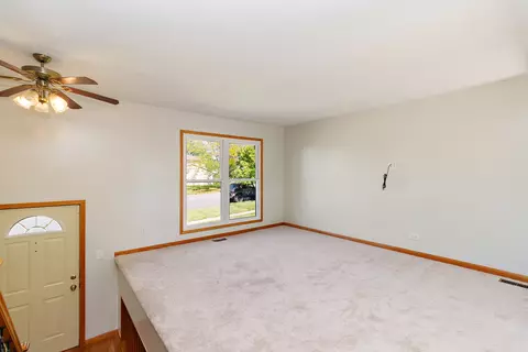 9325 Willow Ln, Mokena, IL 60448 photo 8