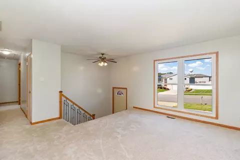 9325 Willow Ln, Mokena, IL 60448 photo 2