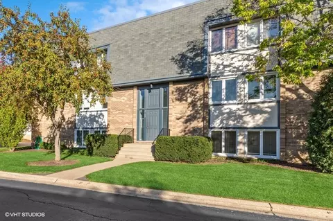 2109 Ammer Ridge Ct #102, Glenview, IL 60025