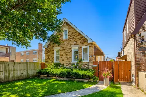 3612 N Nordica Ave, Chicago, IL 60634