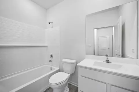 2925 Harnish Dr, Algonquin, IL 60102 photo 9