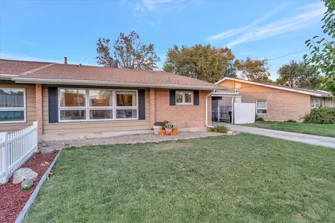 1435 Fairway Dr, Rantoul, IL 61866