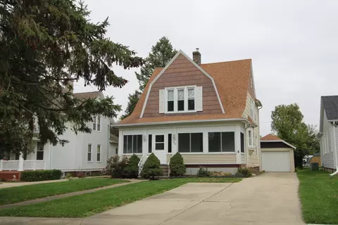 1218 Burlington St, Mendota, IL 61342