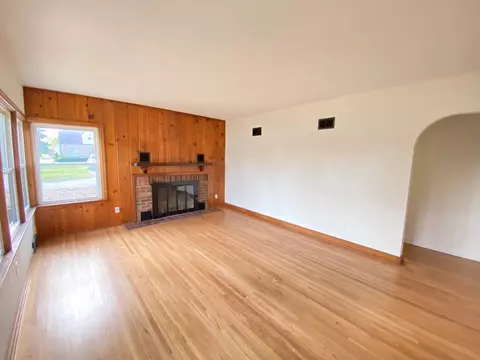 511 E Graham St, Dixon, IL 61021 photo 5