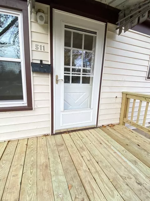 511 E Graham St, Dixon, IL 61021 photo 2