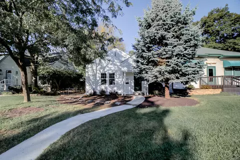 769 N Kennedy Dr, Kankakee, IL 60901