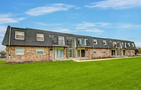8427 W 99th Ter #35-312, Palos Hills, IL 60465