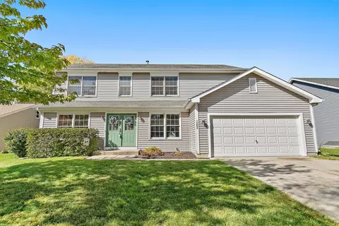 1262 Knollwood Cir, Crystal Lake, IL 60014