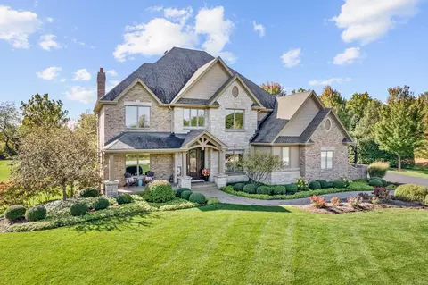 37 W173 Deer Pond Ct, Saint Charles, IL 60175