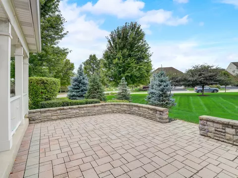 1026 Pinehurst Ct, Elgin, IL 60124 photo 31