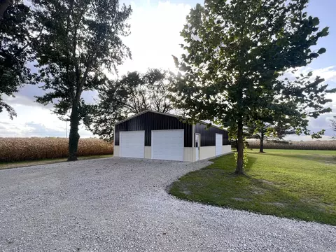 1285 S Gorman Rd, Mazon, IL 60444 photo 3
