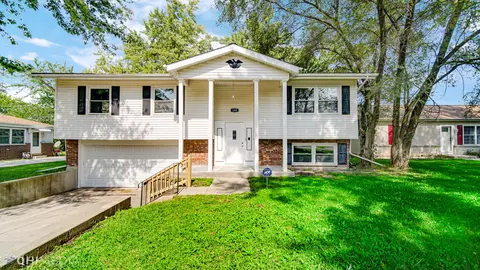 105 Bradford Rd, Joliet, IL 60433