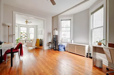 1217 W George St, Chicago, IL 60657 photo 4