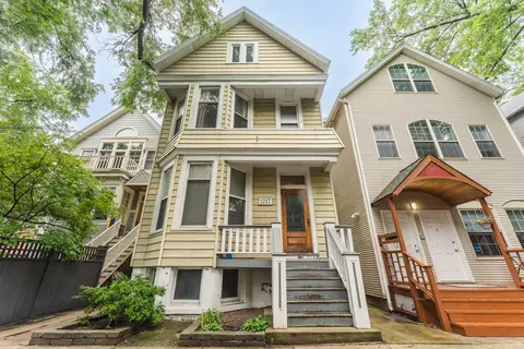 1217 W George St, Chicago, IL 60657