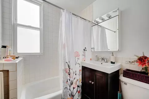 1217 W George St, Chicago, IL 60657 photo 10