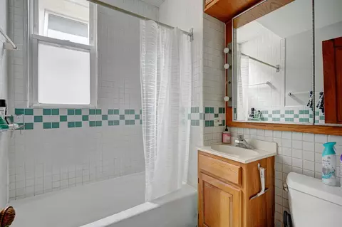 1217 W George St, Chicago, IL 60657 photo 22