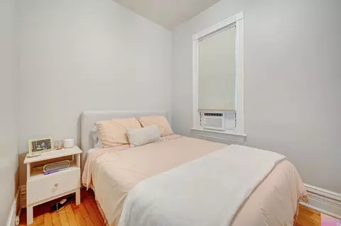 1217 W George St, Chicago, IL 60657 photo 8