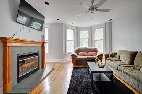 1217 W George St, Chicago, IL 60657 photo 14
