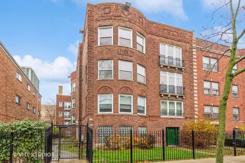 5955 N Winthrop Ave #1W, Chicago, IL 60660