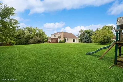 380 Greenfeather Ln, Elgin, IL 60123 photo 8