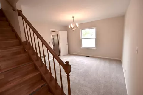 1029 Longford Rd, Bartlett, IL 60103 photo 6