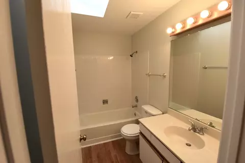 1029 Longford Rd, Bartlett, IL 60103 photo 14