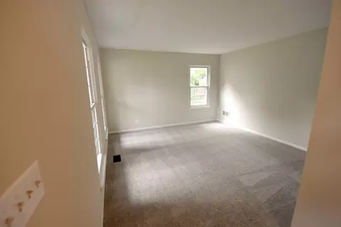 1029 Longford Rd, Bartlett, IL 60103 photo 7