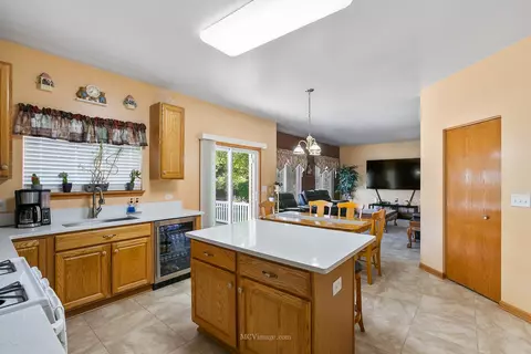 2008 Glenridge Ct, Plainfield, IL 60586 photo 6