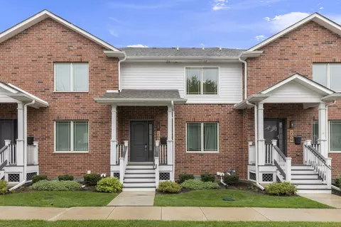207 S York Rd, Bensenville, IL 60106