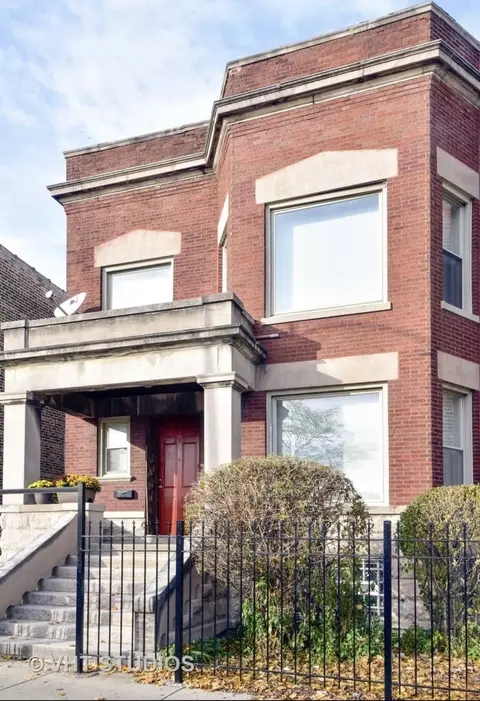 3938 W Congress Pkwy, Chicago, IL 60624