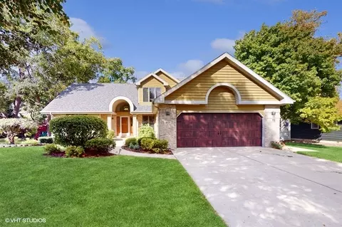 417 Blaine Ave, Peotone, IL 60468