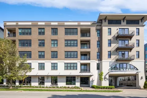 940 Maple Ave #214, Downers Grove, IL 60515