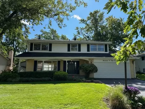 17 W445 Concord Pl, Darien, IL 60561