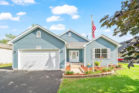 1667 Hilda Dr, Lake Holiday, IL 60548