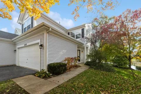 1848 Lucylle Ct, Saint Charles, IL 60174
