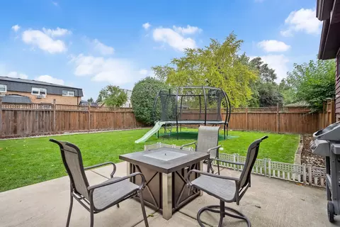 930 Walnut Dr, Darien, IL 60561 photo 30