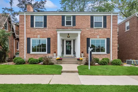6330 N Indian Rd, Chicago, IL 60646