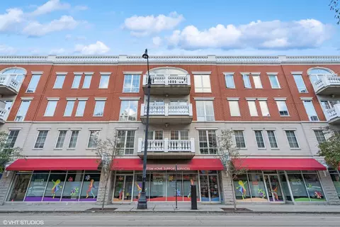 2762 N Lincoln Ave #301, Chicago, IL 60614