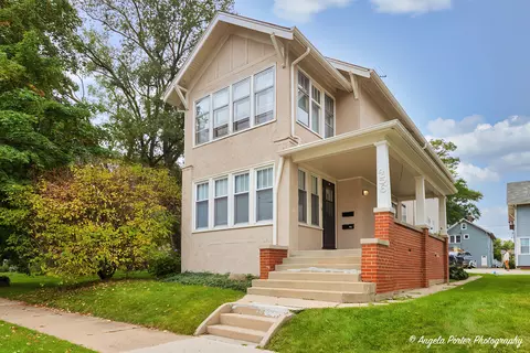 456 North Ave, Waukegan, IL 60085