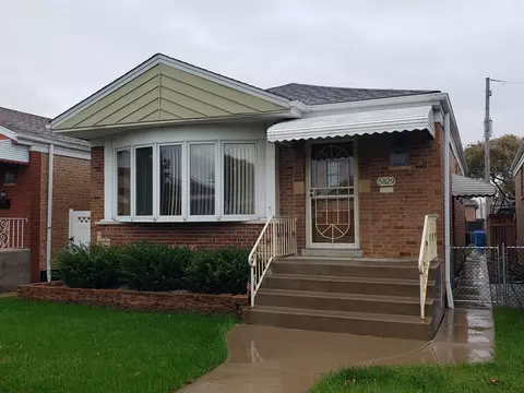 5829 S Narragansett Ave, Chicago, IL 60638