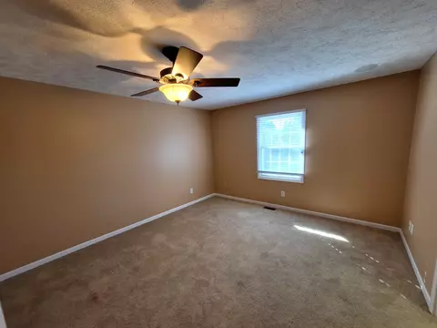 1631 Frontier Dr, Normal, IL 61761 photo 14