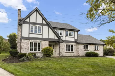 402 Parkview Pl, Burr Ridge, IL 60527 photo 1