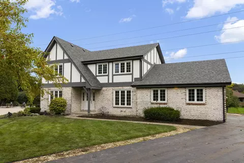 402 Parkview Pl, Burr Ridge, IL 60527 photo 2