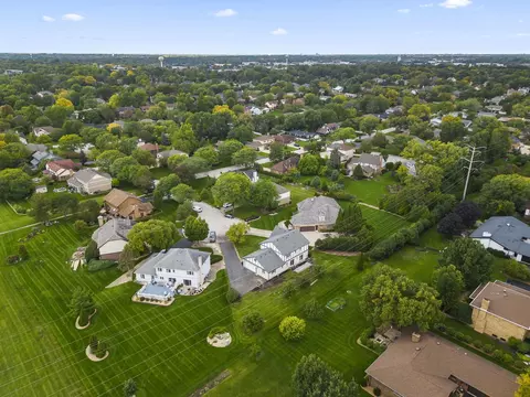 402 Parkview Pl, Burr Ridge, IL 60527 photo 39