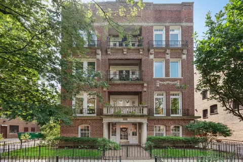 831 W Ainslie St #1, Chicago, IL 60640