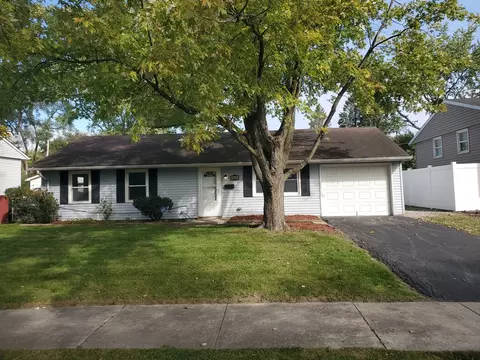 441 E Tulip Dr, Glenwood, IL 60425